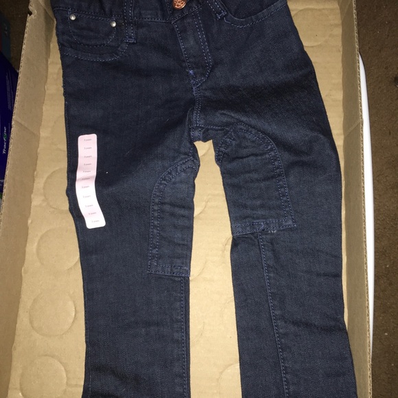 New Gap Denim Jeans 3T Toddler 3 - Picture 1 of 6